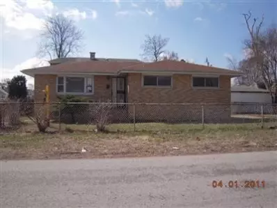 1300 Roosevelt Pl, Gary, IN 46404 photo 1