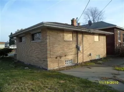 1300 Roosevelt Pl, Gary, IN 46404 photo 4