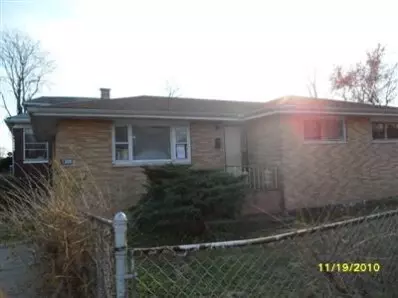1300 Roosevelt Pl, Gary, IN 46404 photo 2