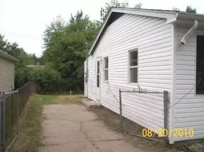4217 W 21st Pl, Gary, IN 46404 photo 10