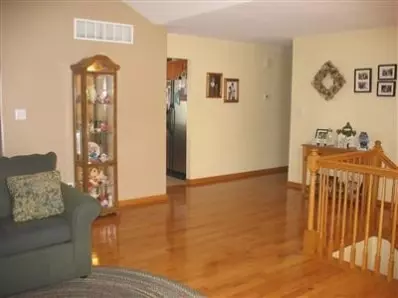 9032 Drake Dr, Saint John, IN 46373 photo 3