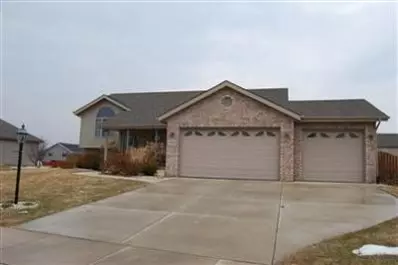 9032 Drake Dr, Saint John, IN 46373 photo 1