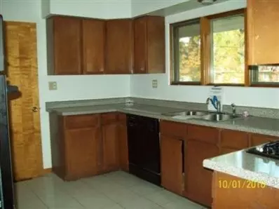 5235 Carolina St, Gary, IN 46409 photo 3