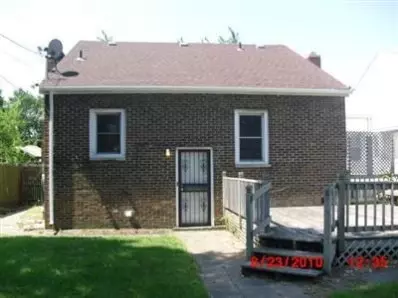 335 Taft Pl, Gary, IN 46404 photo 2
