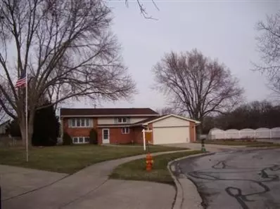 966 Mohawk, Crown Point, IN 46307 photo 1
