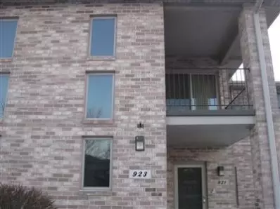 923 Cedar, Crown Point, IN 46307 photo 2