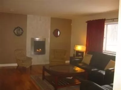 8008 Hemlock Ave, Gary, IN 46403 photo 3