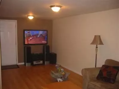8008 Hemlock Ave, Gary, IN 46403 photo 5