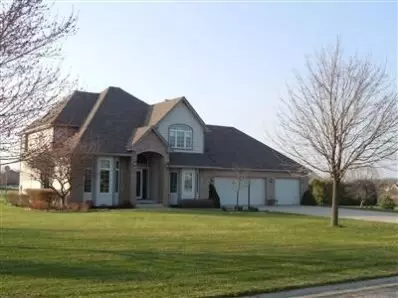5890 E 107th Pl, Crown Point, IN 46307 photo 2