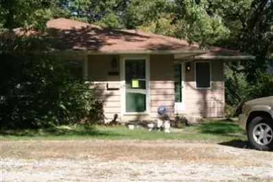 7936 Locust Ave, Gary, IN 46403 photo 3