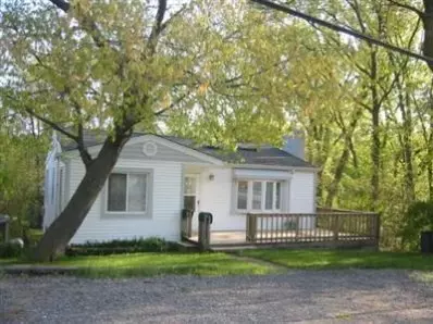 8724 Maple Ave, Gary, IN 46403 photo 2