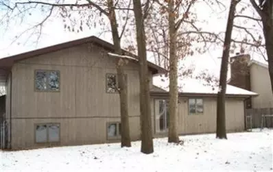 600 Rueth Dr, Griffith, IN 46319 photo 2