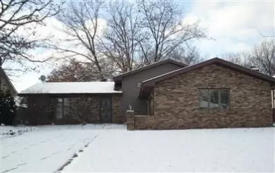 600 Rueth Dr, Griffith, IN 46319 photo 1