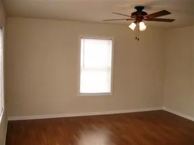 218 N Lindberg, Griffith, IN 46319 photo 5
