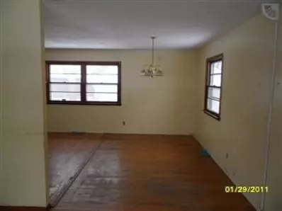 5261 Van Buren, Gary, IN 46408 photo 9