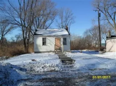 920 Sherman St, Gary, IN 46406 photo 2