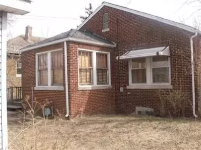 312 Arthur St, Gary, IN 46404 photo 7