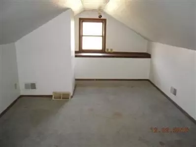 1306 E Miller St, Griffith, IN 46319 photo 5