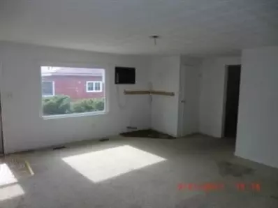 7232 Southeastern Ave, Hammond, IN 46324 photo 4
