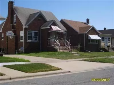 2139 Lake Ave, Whiting, IN 46394 photo 1