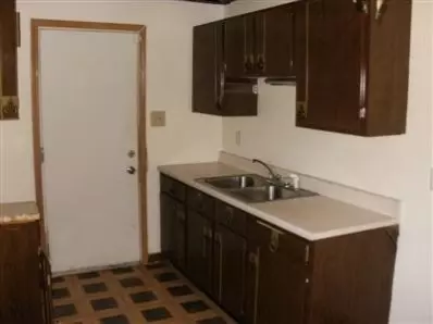 1572 Clinton St, Gary, IN 46406 photo 5