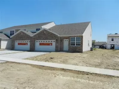 7565 E 111th Ln, Crown Point, IN 46307 photo 1