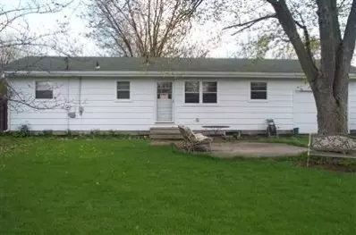 322 Bluebird Ave, Crown Point, IN 46307 photo 2