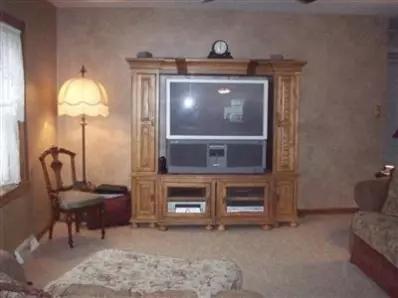 904 N Indiana Ave, Griffith, IN 46319 photo 10