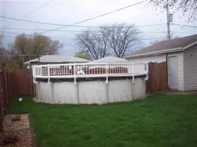 904 N Indiana Ave, Griffith, IN 46319 photo 3