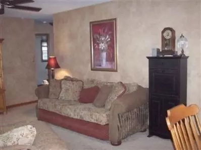 904 N Indiana Ave, Griffith, IN 46319 photo 9