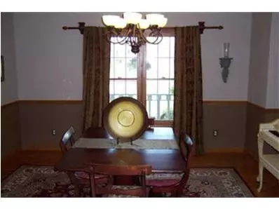 138 Rillstone Dr, Kouts, IN 46347 photo 5
