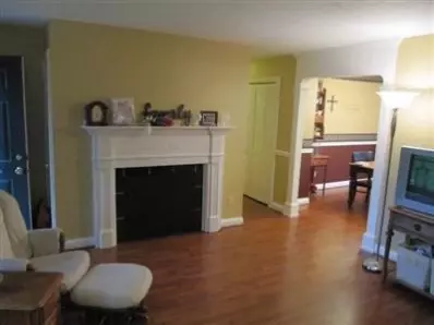 514 Elderberry St, De Motte, IN 46310 photo 2
