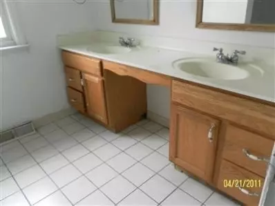 4976 Roosevelt Pl, Gary, IN 46408 photo 7