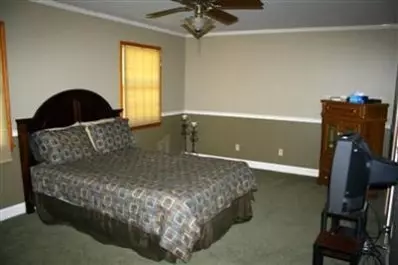 9814 Rustic Dr, De Motte, IN 46310 photo 9