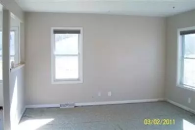 835 S Cline Ave, Griffith, IN 46319 photo 4