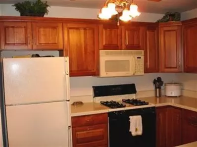 2711 Georgetowne Dr #D-1, Highland, IN 46322 photo 9