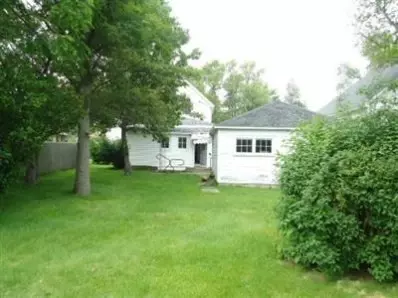 301 E Main St, Brook, IN 47922 photo 3
