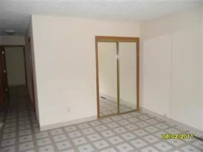 1089 Hobart St, Gary, IN 46406 photo 2