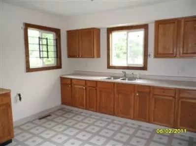 1089 Hobart St, Gary, IN 46406 photo 3