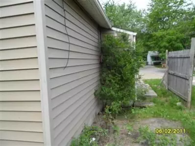 1089 Hobart St, Gary, IN 46406 photo 8