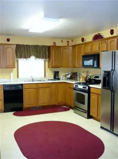 9815 E Rustic Dr, De Motte, IN 46310 photo 9