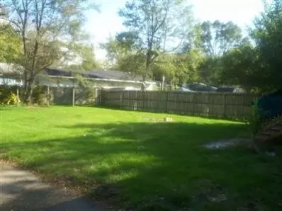 2827 King St, Gary, IN 46406 photo 3
