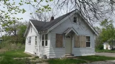 3942 Madison St, Gary, IN 46408 photo 2