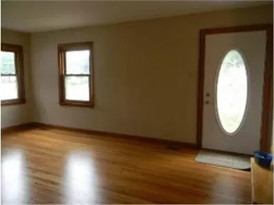817 N Broad, Griffith, IN 46319 photo 9