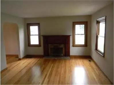 817 N Broad, Griffith, IN 46319 photo 5