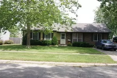 734 Apache Ln, Lowell, IN 46356 photo 1