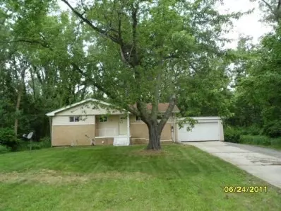 7708 Ash Ave, Gary, IN 46403 photo 2
