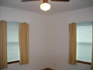738 N Broad St, Griffith, IN 46319 photo 5