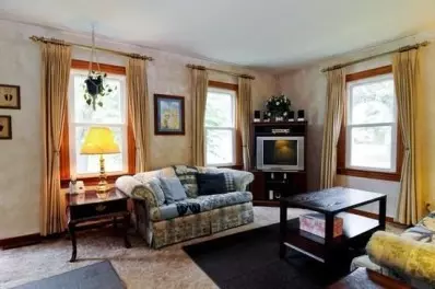 347 N Dwiggins, Griffith, IN 46319 photo 2