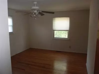 4511 E 13 Pl, Gary, IN 46403 photo 6